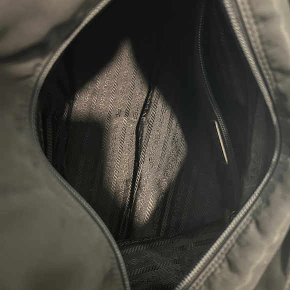 Prada tote bag - Picture 11 of 11